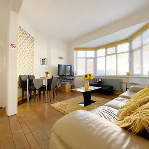 Cosy Old House Free Parking Close To Town & , Bournemouth United Kingdom